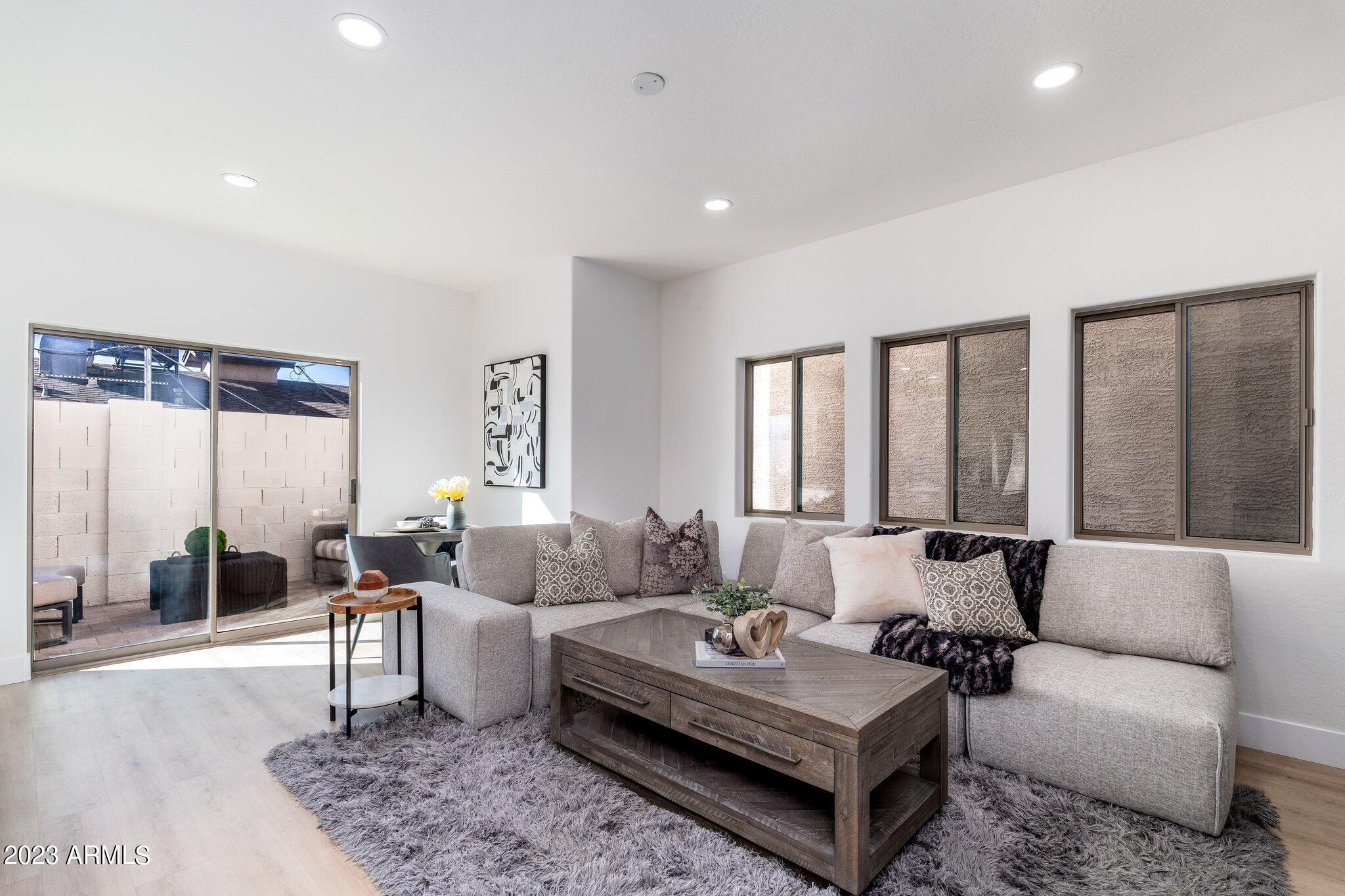 3034 North 39th Street, Unit 12 Phoenix, AZ 85018 - Photo 13 of 29 3034 N 39th St - 10