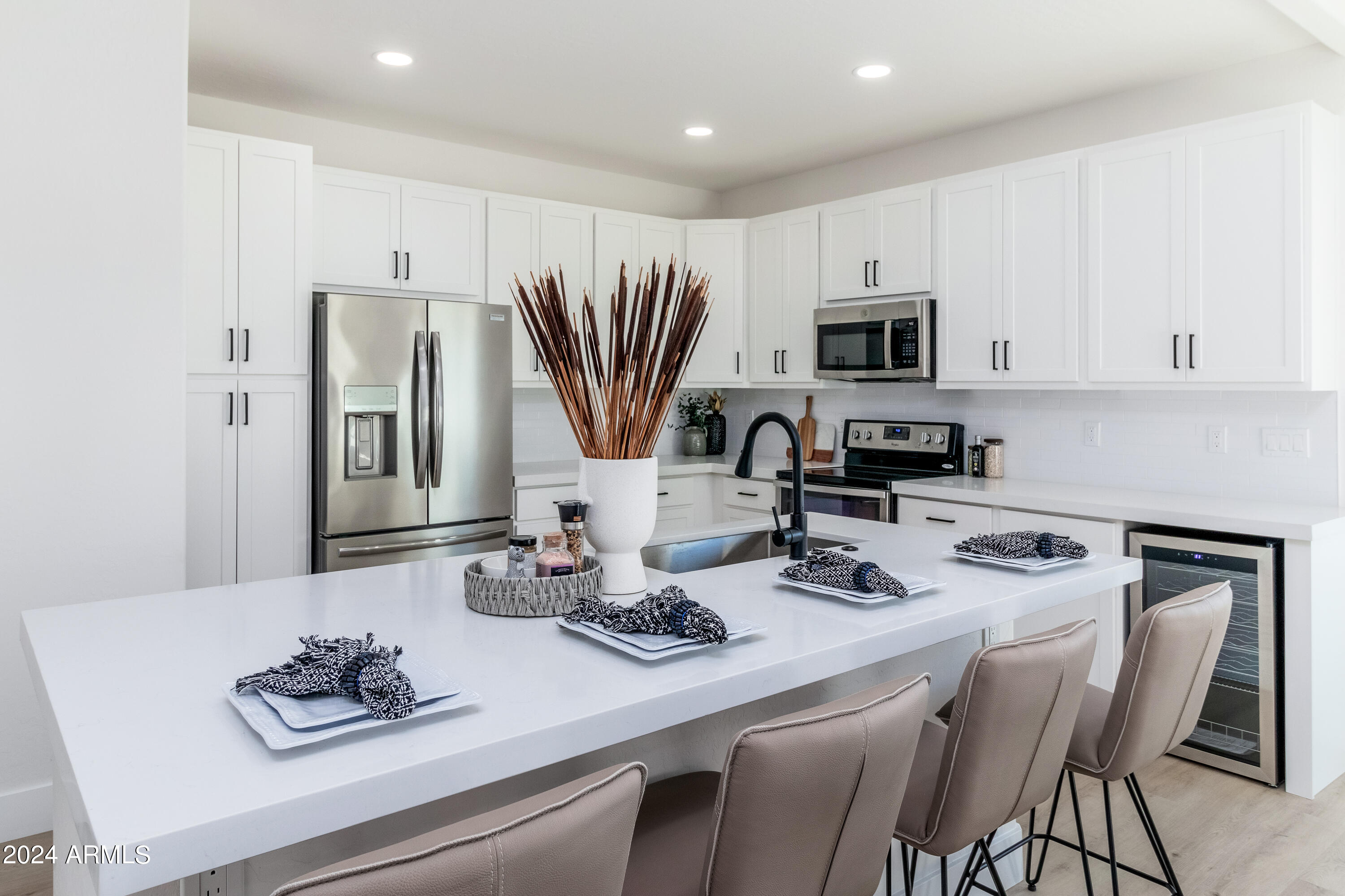 3034 North 39th Street, Unit 12 Phoenix, AZ 85018 - Photo 18 of 29 3034 N 39th St - 01