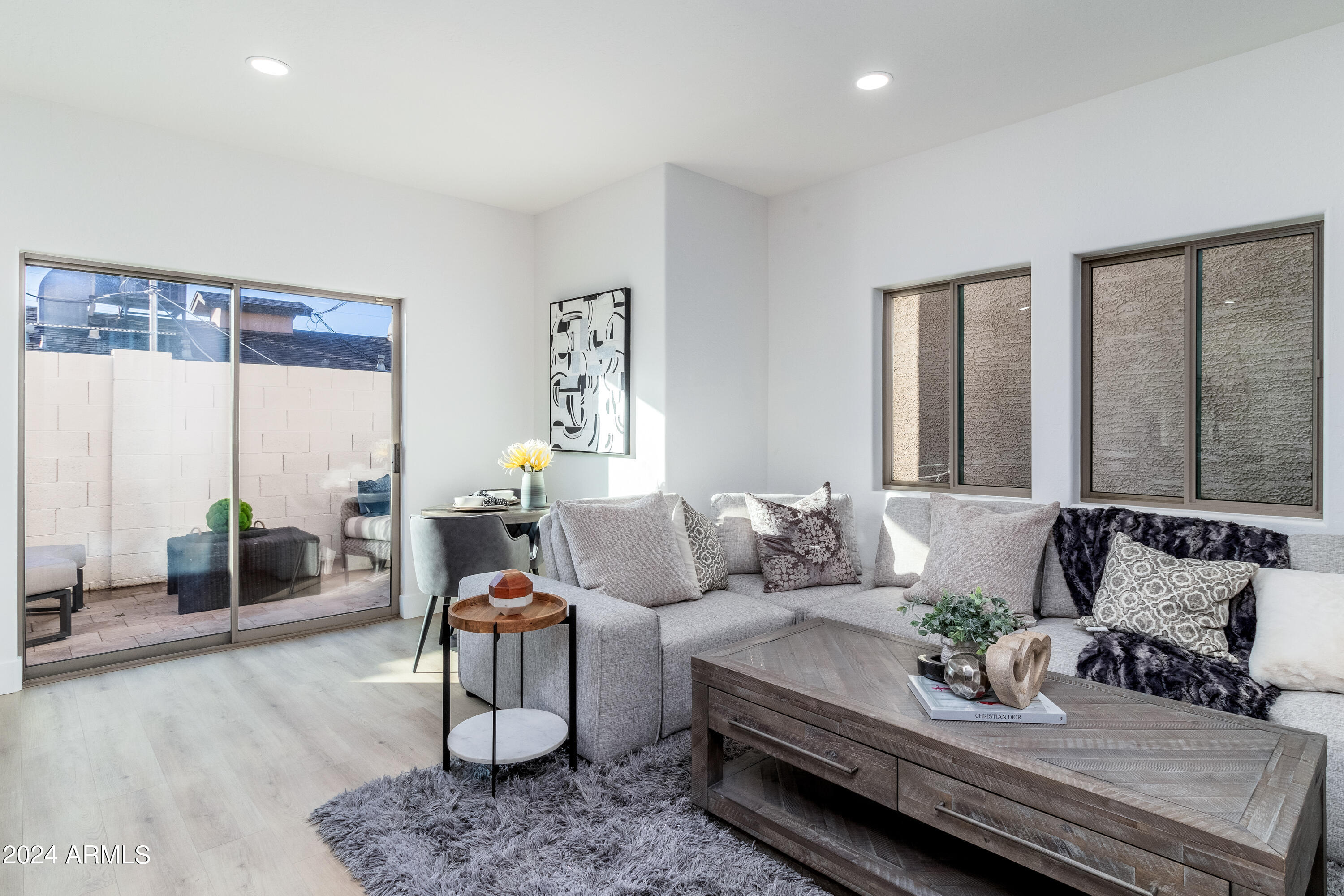 3034 North 39th Street, Unit 12 Phoenix, AZ 85018 - Photo 25 of 29 3034 N 39th St - 09