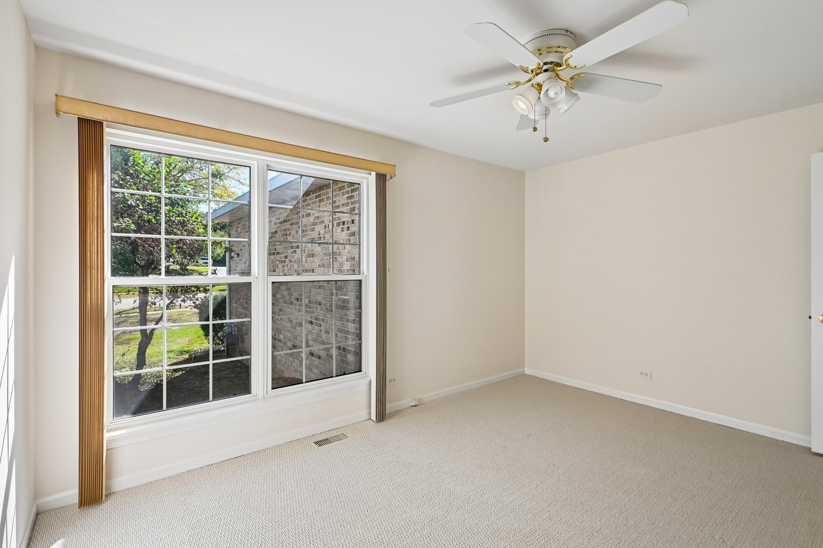 298 Haber Road Cary, IL 60013 - Photo 24 of 39 Gallery Image 24