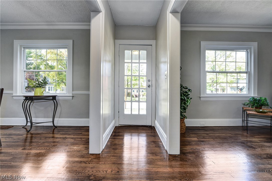 2641 South Taylor Road Cleveland Heights, OH 44118 - Photo 8 of 23