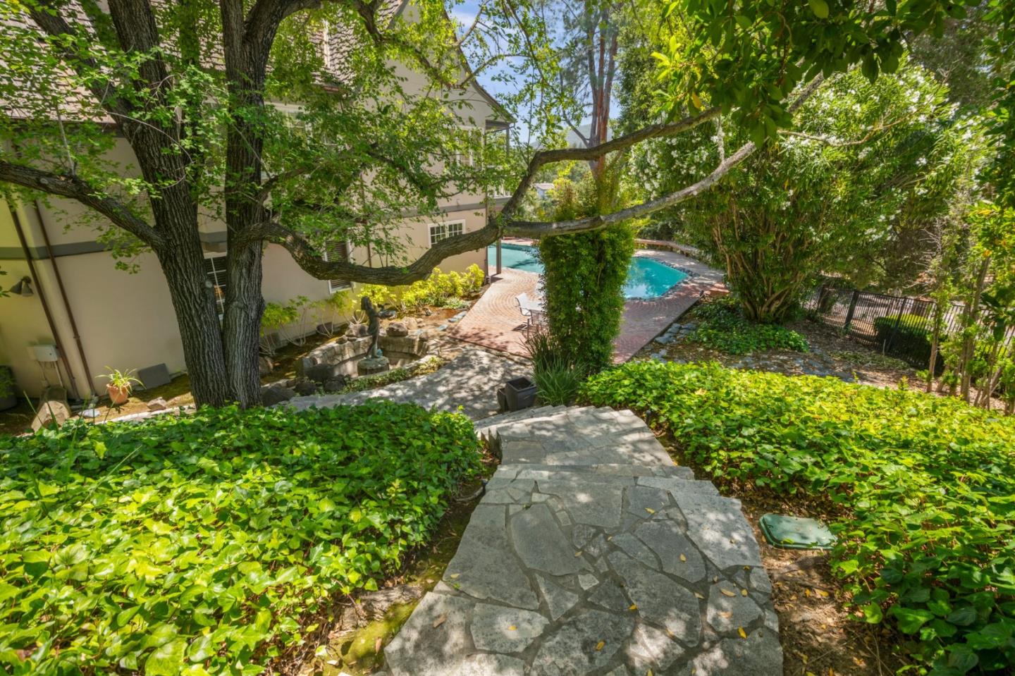 14471 Sobey Road Saratoga, CA 95070 - Photo 26 of 35