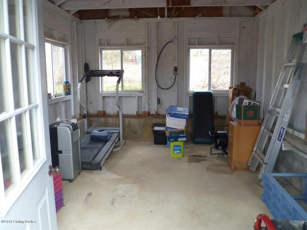 427 Hampton Road Brandenburg, KY 40108 - Photo 25 of 35 24