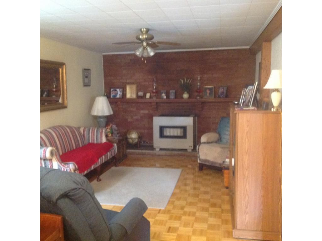 1063 Smalling Road Johnson City, TN 37601 - Photo 7 of 23 Great Room with Fireplace
