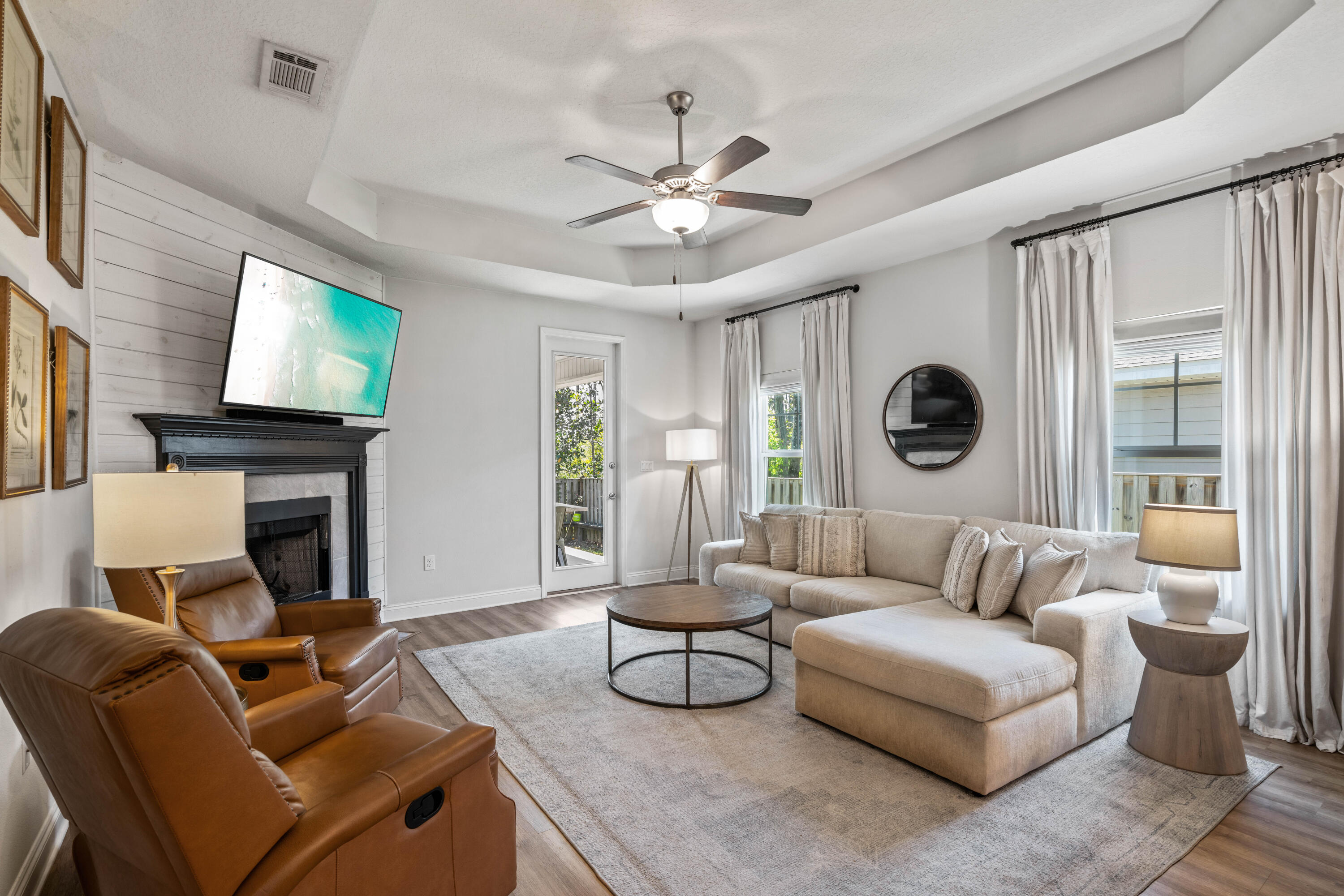 111 Brandywine Road Freeport, FL 32439 - Photo 2 of 40 Living Area