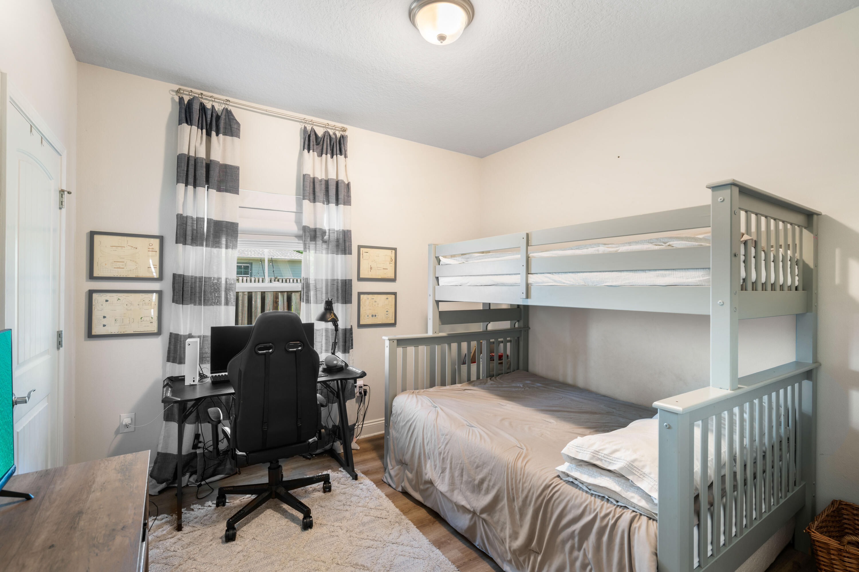 111 Brandywine Road Freeport, FL 32439 - Photo 25 of 40 3rd Bedroom
