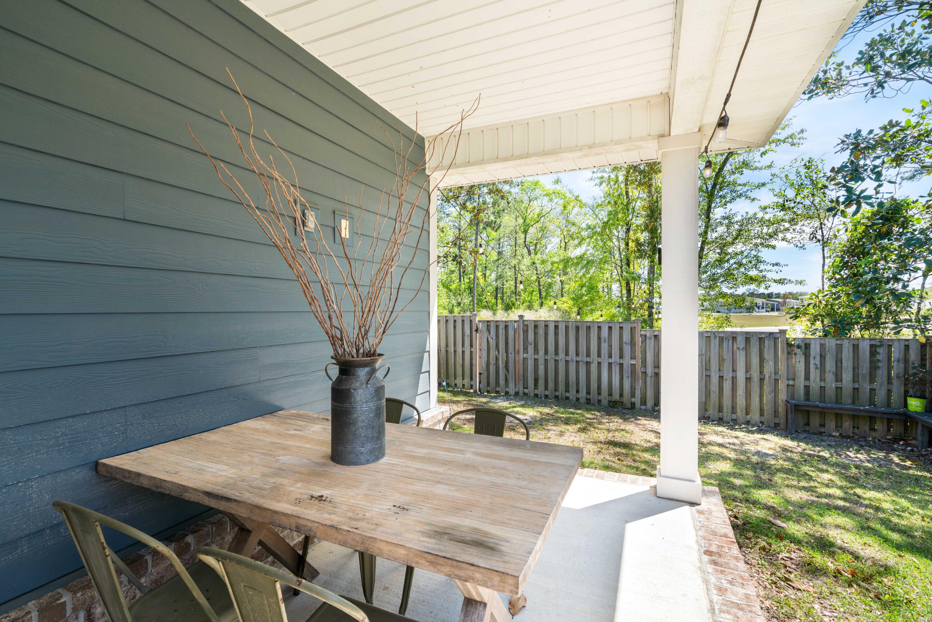111 Brandywine Road Freeport, FL 32439 - Photo 29 of 40 Covered Back Porch