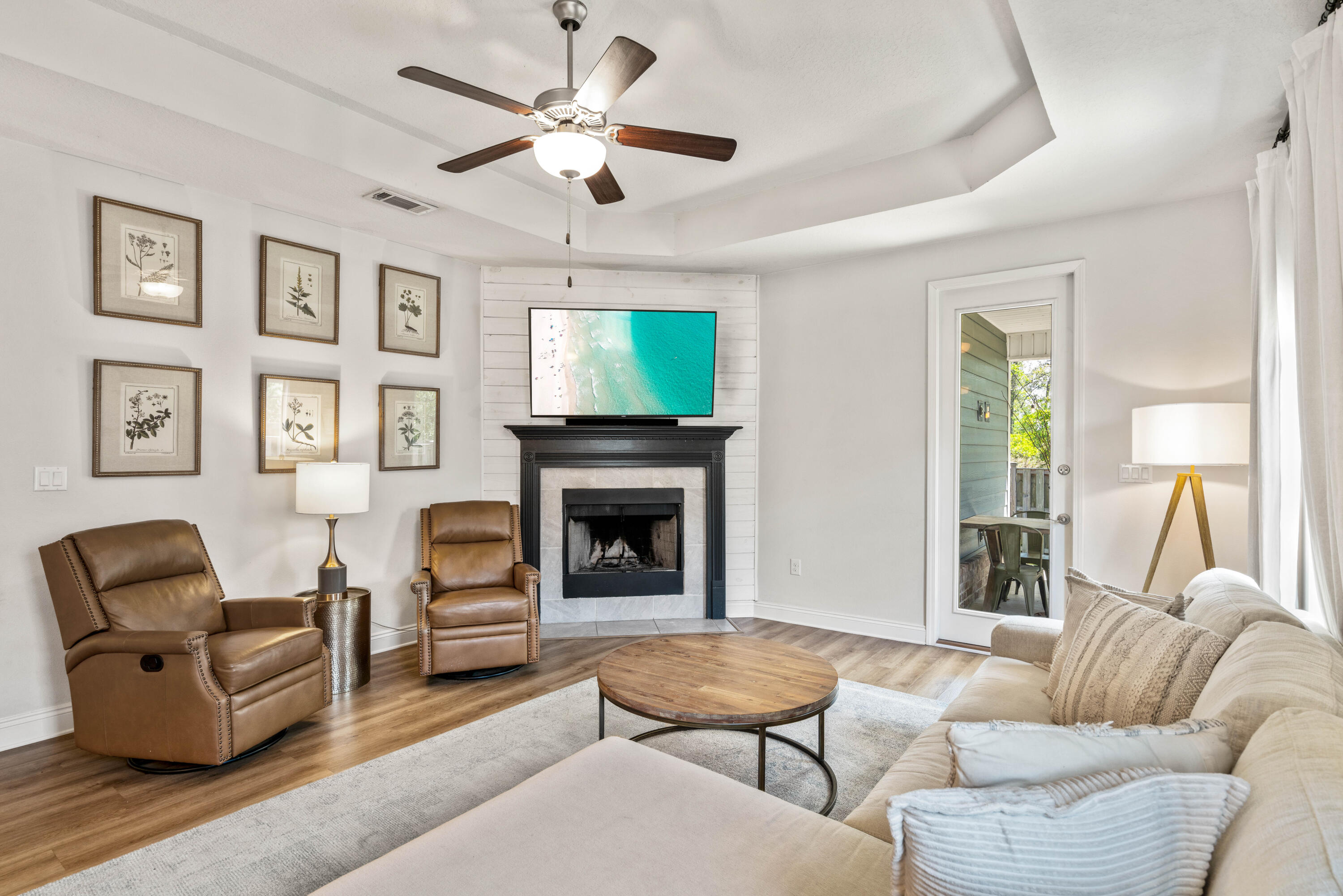 111 Brandywine Road Freeport, FL 32439 - Photo 3 of 40 Living Area