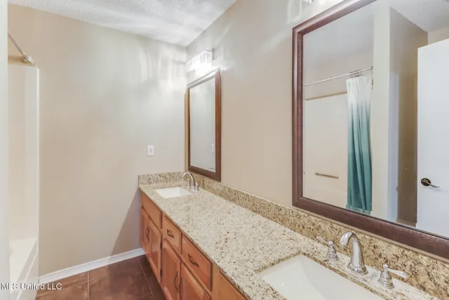 $279,900 | 3225 North 5th Street, Ocean Springs, MS 39564