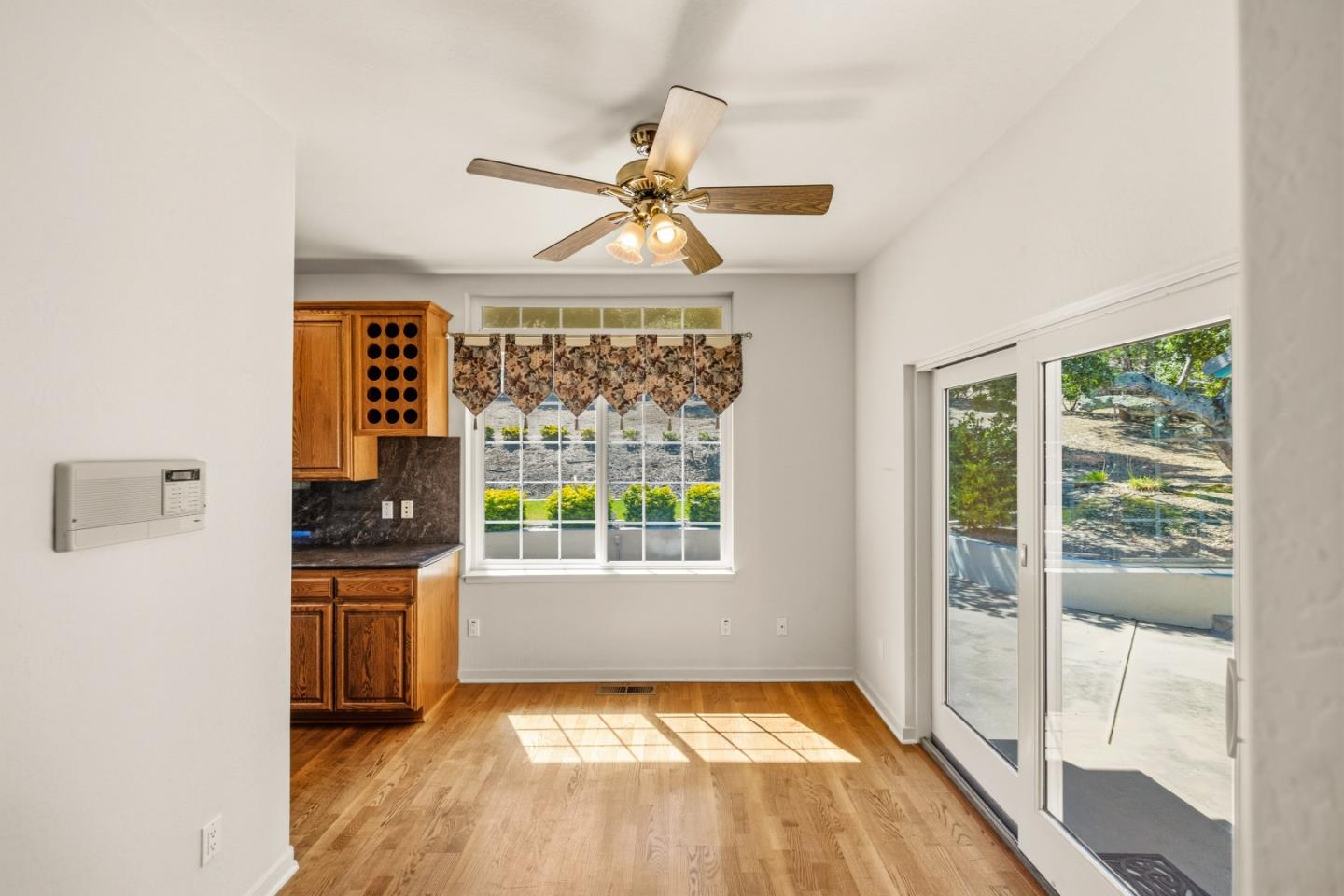 28951 Falcon Ridge Road Salinas, CA 93908 - Photo 16 of 103 Gallery Image 16