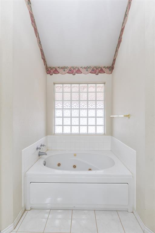 4018 Ridgmar Lane Abilene, TX 79606 - Photo 32 of 40