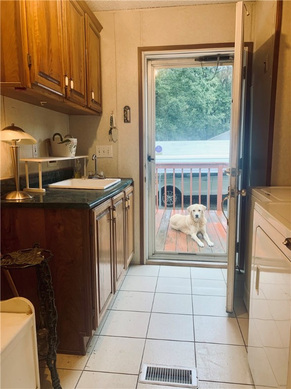 1578 Horseshoe Road Iva, SC 29655 - Photo 22 of 47 LAUNDRY