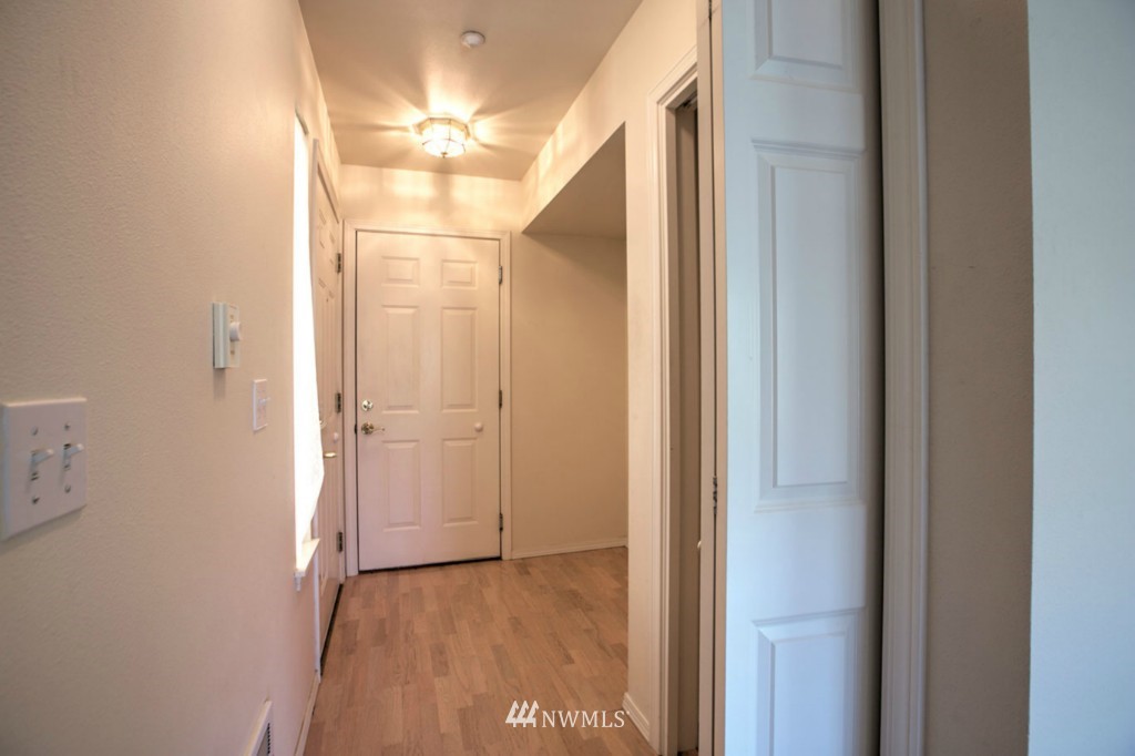 4423 Providence Point Place Southeast, Unit 2628 Issaquah, WA 98029 - Photo 18 of 18
