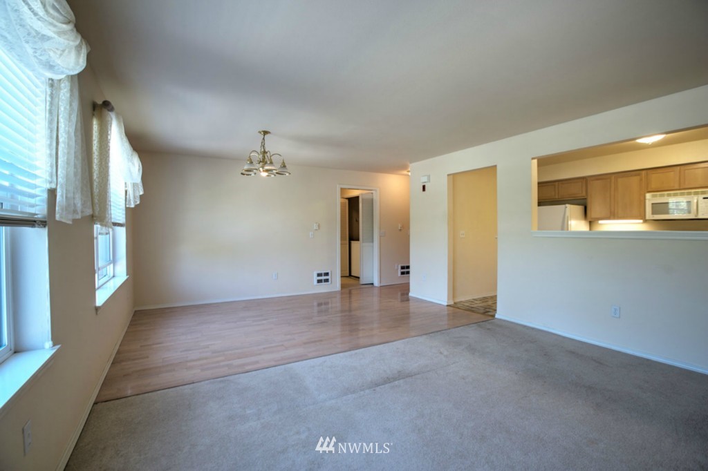 4423 Providence Point Place Southeast, Unit 2628 Issaquah, WA 98029 - Photo 6 of 18