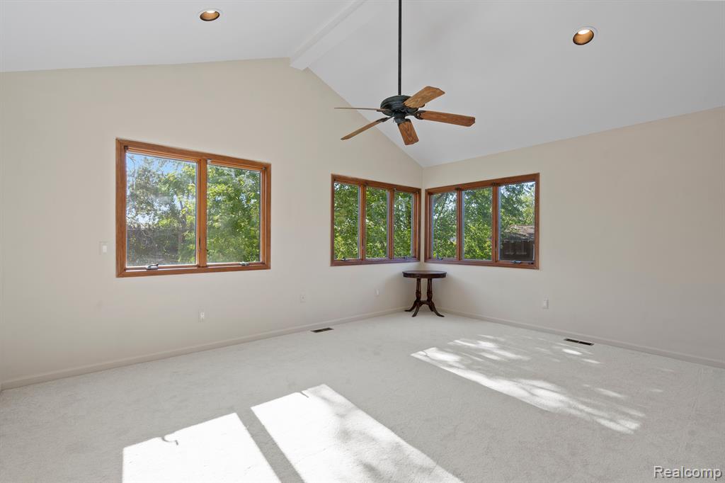 403 Taylor Avenue Rochester, MI 48307 - Photo 20 of 34