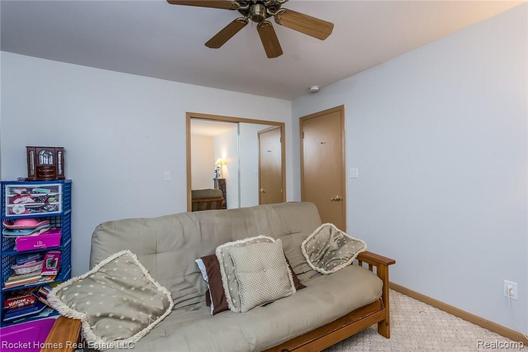 58240 Travis Road New Hudson, MI 48165 - Photo 10 of 20 022-Bedroom-4398044-medium.jpg