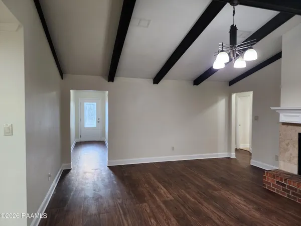 $1,880 | 403 Yvette Marie Drive, Lafayette, LA 70508