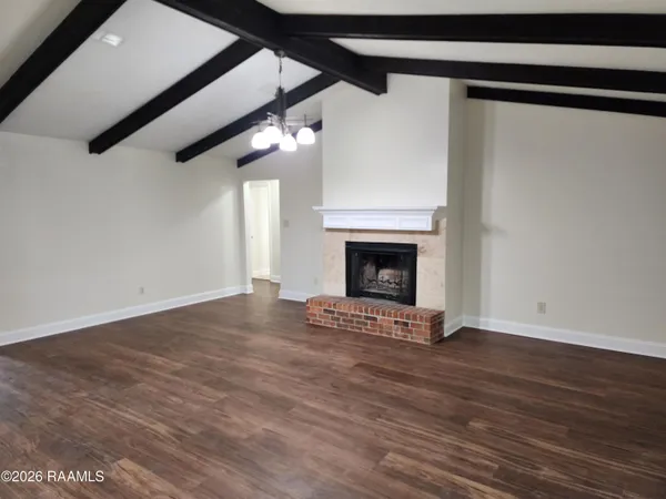 $1,880 | 403 Yvette Marie Drive, Lafayette, LA 70508