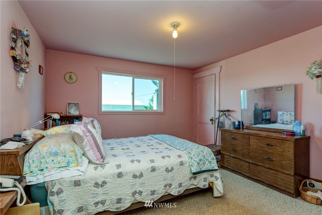 3143 Grandview Road Ferndale, WA 98248 - Photo 13 of 25