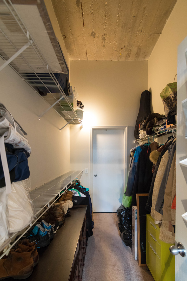 17 North Loomis Street, Unit 2H Chicago, IL 60607 - Photo 13 of 19