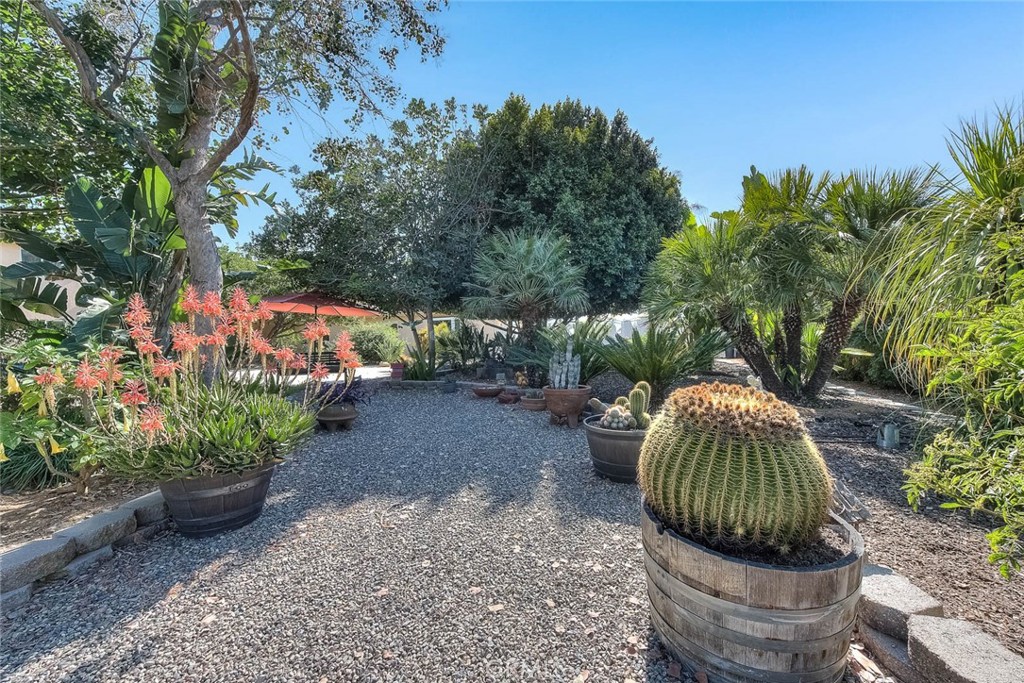 17292 Bali Drive Riverside, CA 92504 - Photo 34 of 75