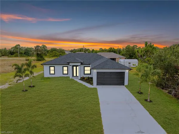 $349,000 | 343 Pullman Street, Lehigh Acres, FL 33974