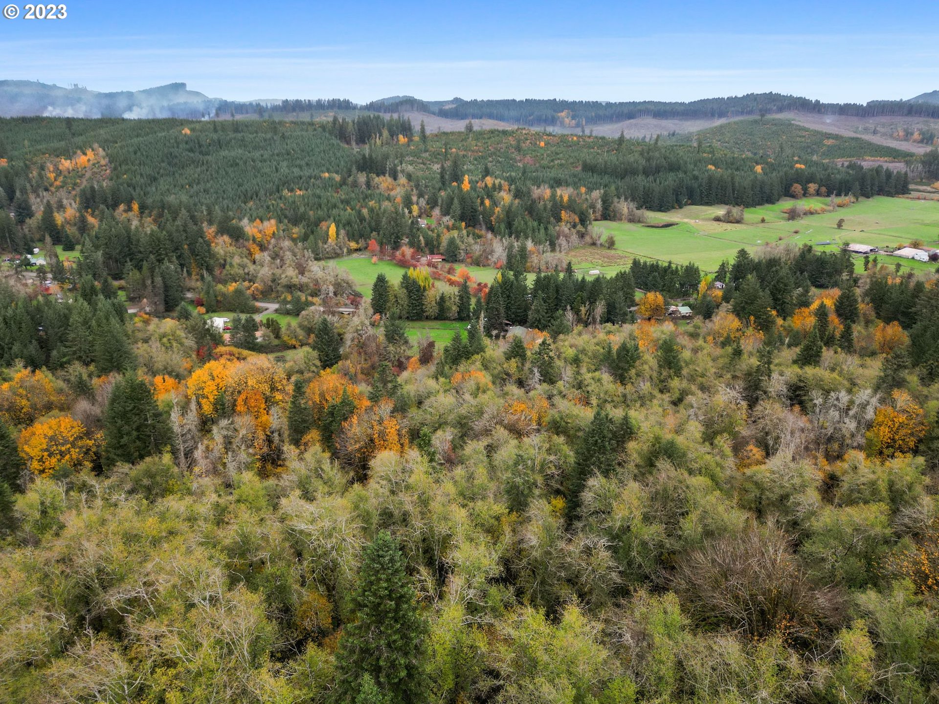 54795 Southwest Hebo Road Grand Ronde, OR 97347 - Photo 34 of 41 a view of lake and mountain