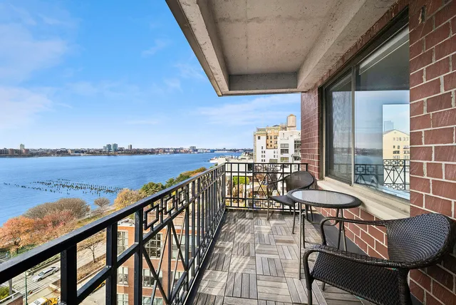 $2,875,000 | 366 West 11th Street, Unit PH12F | West Village