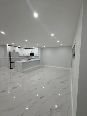 $3,800 | 1085 Northwest 191st Street, Unit 1085, Miami Gardens, FL 33169