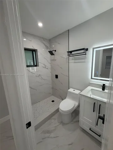 $3,800 | 1085 Northwest 191st Street, Unit 1085, Miami Gardens, FL 33169