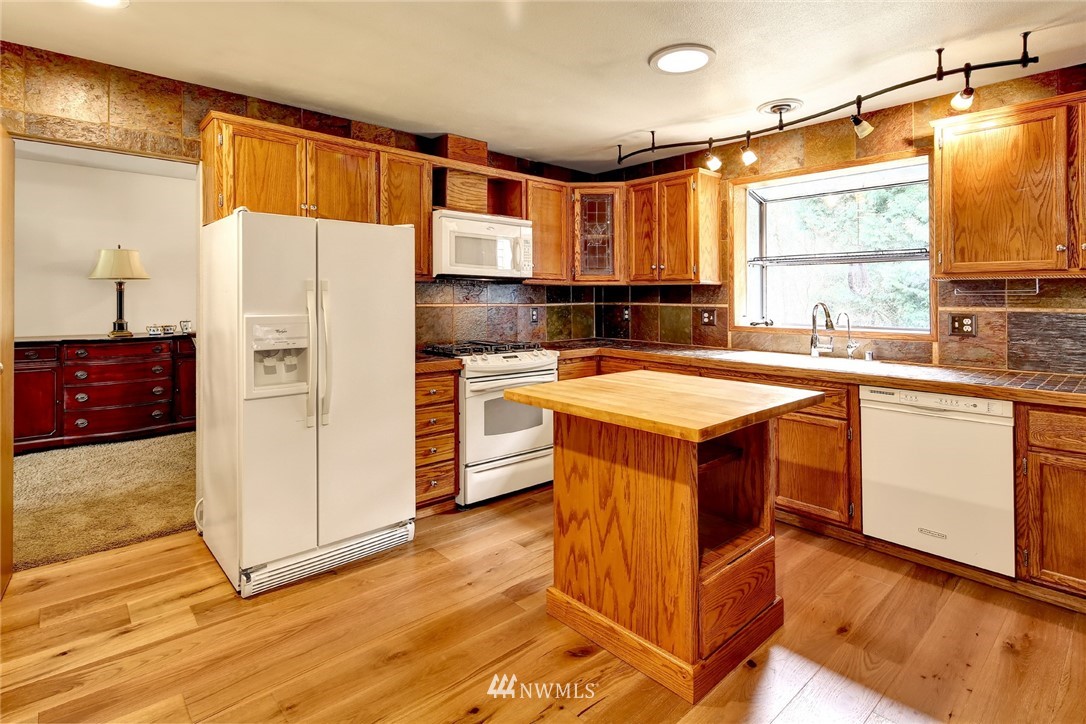 3389 McGee Road Blaine, WA 98230 - Photo 12 of 25