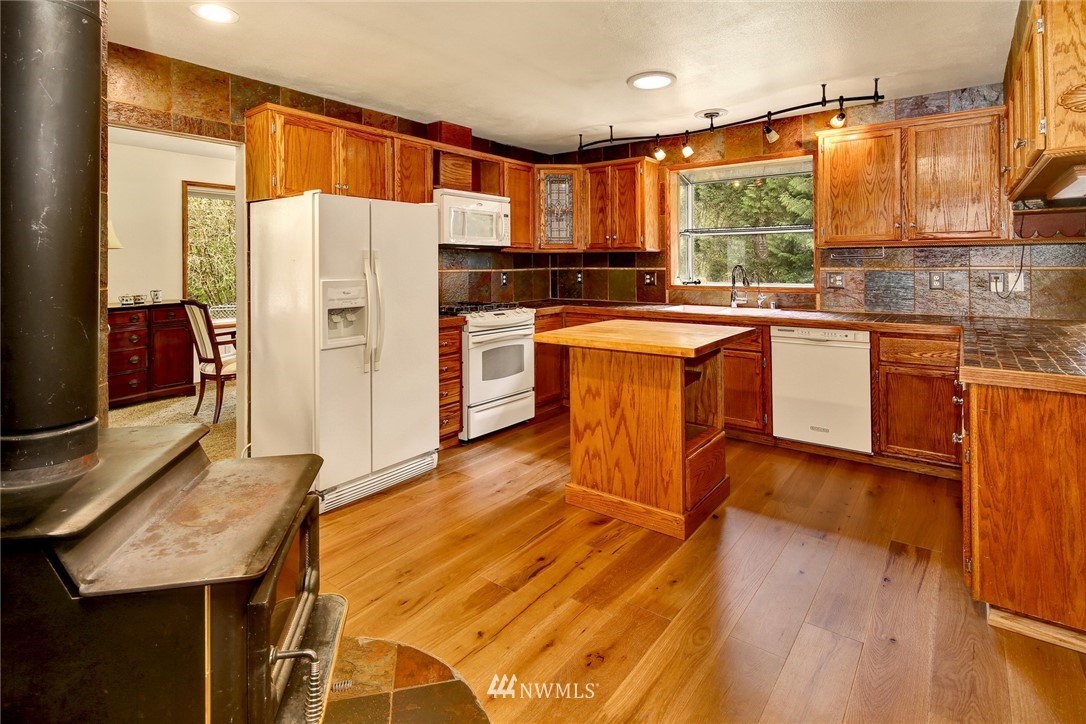3389 McGee Road Blaine, WA 98230 - Photo 10 of 25