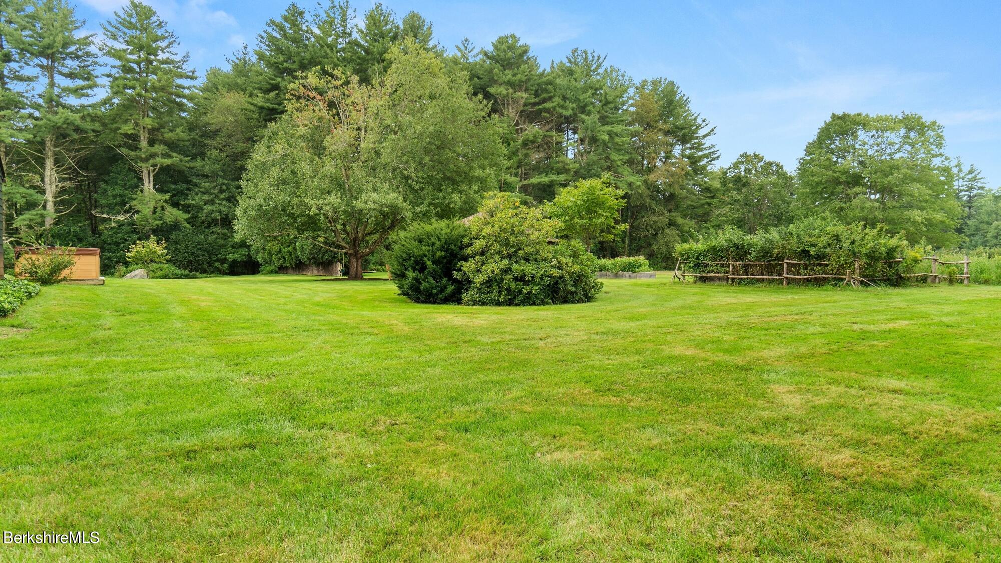 277 County Road Sheffield, MA 01230 - Photo 11 of 30 Gardens