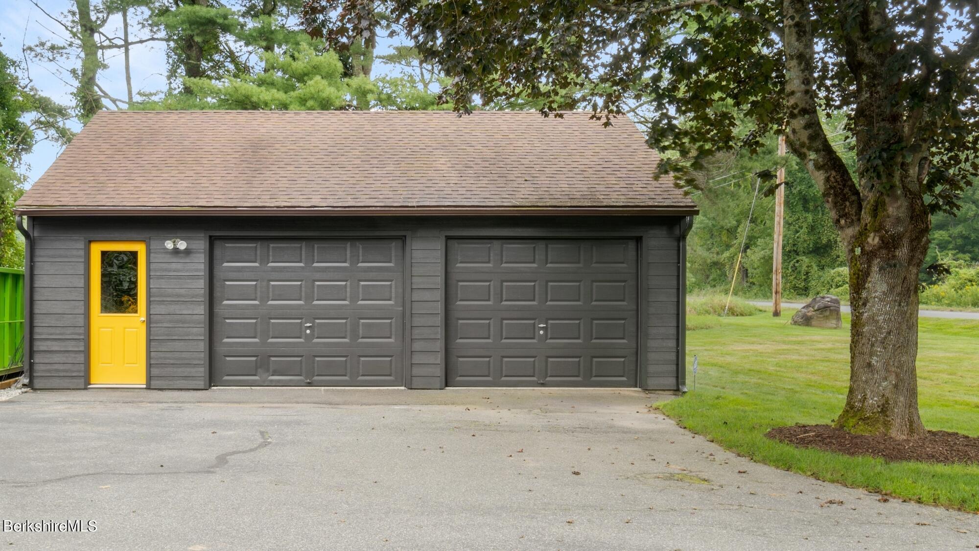 277 County Road Sheffield, MA 01230 - Photo 3 of 30 Detatched Garage