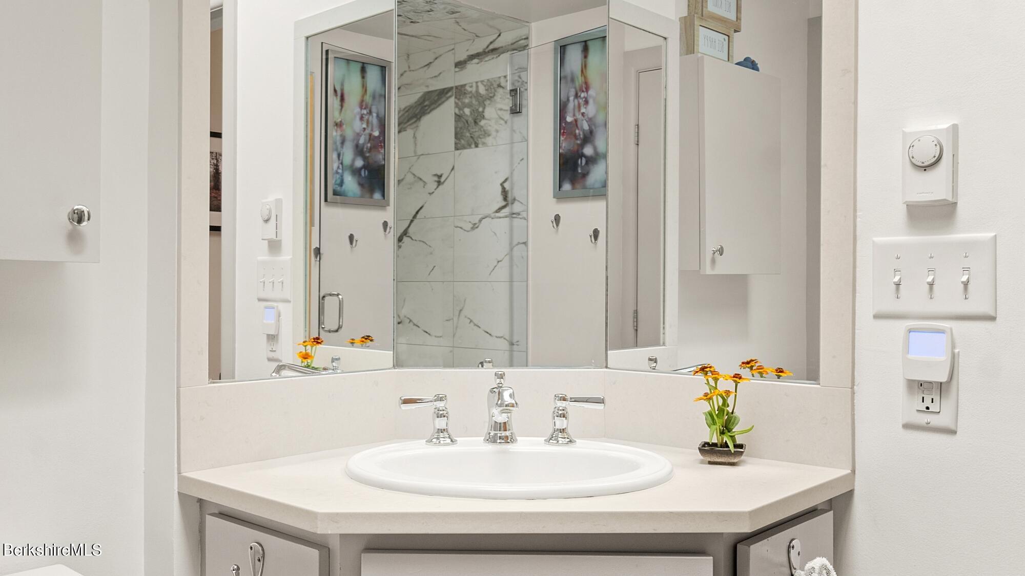 277 County Road Sheffield, MA 01230 - Photo 27 of 30 Hall Bath