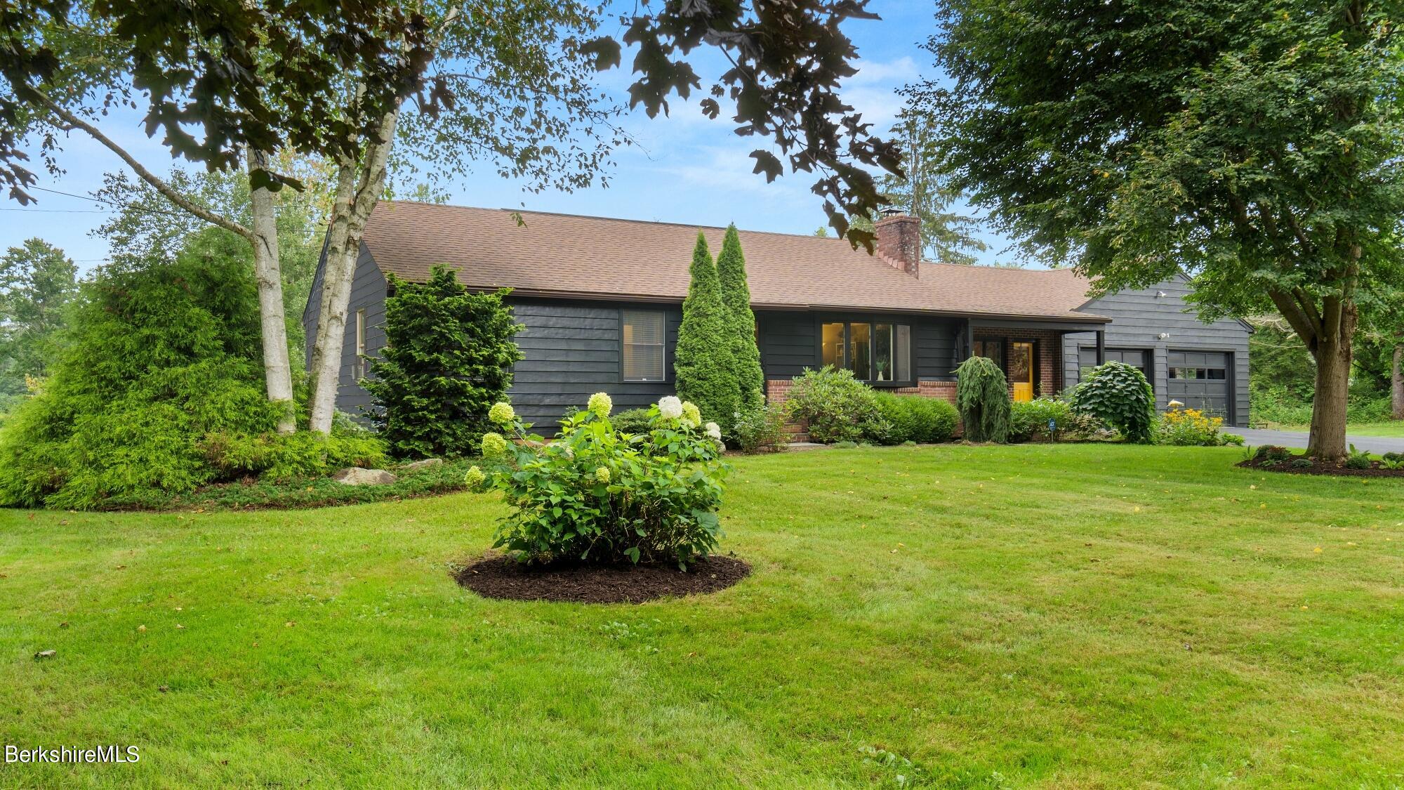 277 County Road Sheffield, MA 01230 - Photo 4 of 30 Front Ext