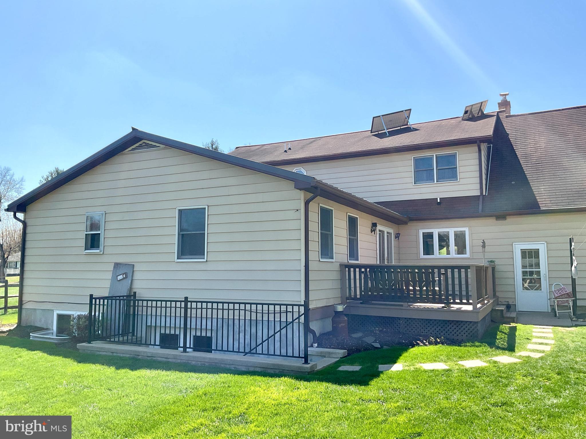 69 Fairview Road New Providence, PA 17560 - Photo 36 of 59 a front view of house with a garden