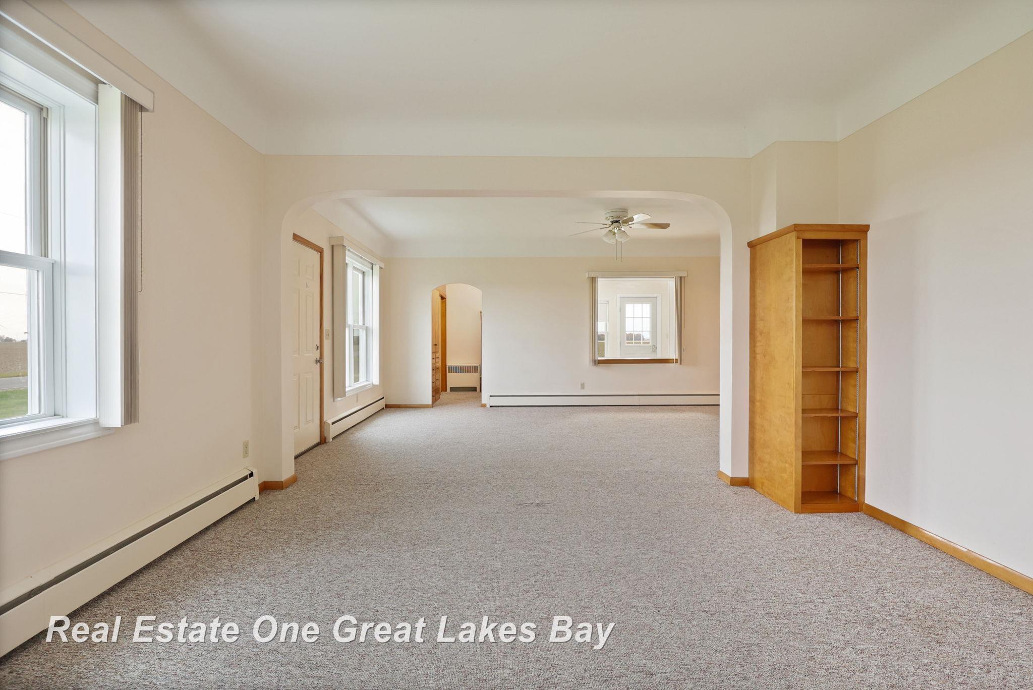 4060 Dickerson Road Akron, MI 48701 - Photo 11 of 62