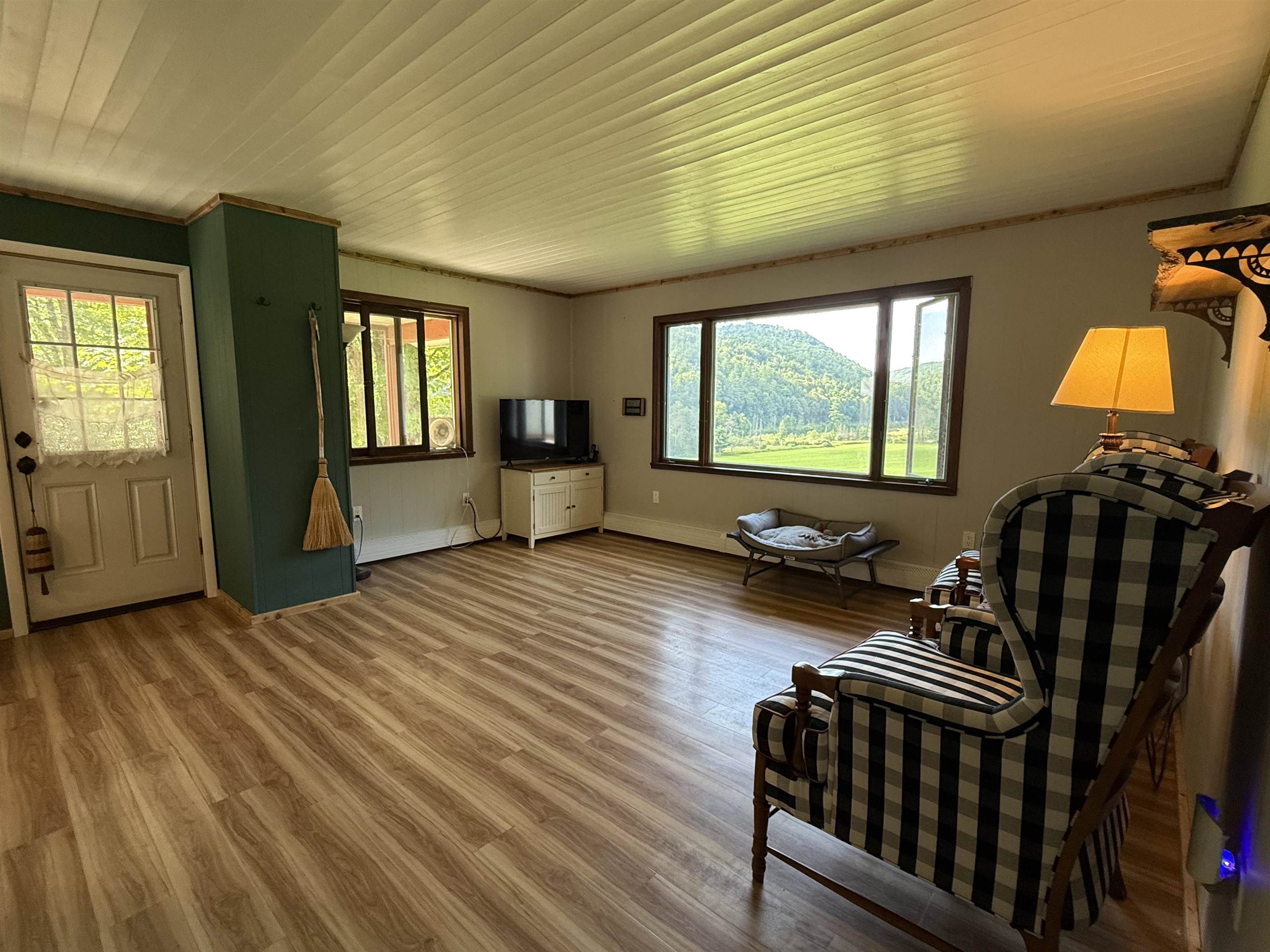 189 Taylor Hill Road Brookfield, VT 05036 - Photo 5 of 36