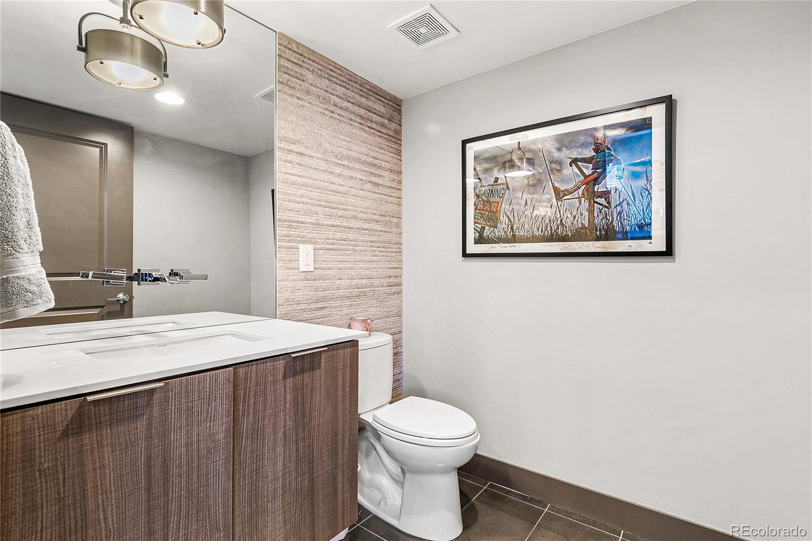 3155 Lawrence Street Denver, CO 80205 - Photo 14 of 37