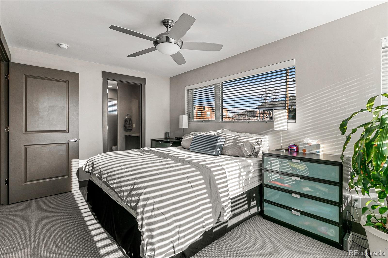 3155 Lawrence Street Denver, CO 80205 - Photo 17 of 37