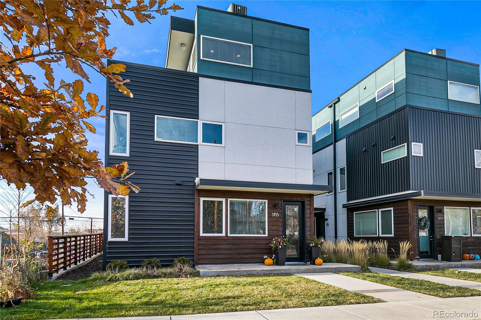 3155 Lawrence Street Denver, CO 80205 - Photo 2 of 37