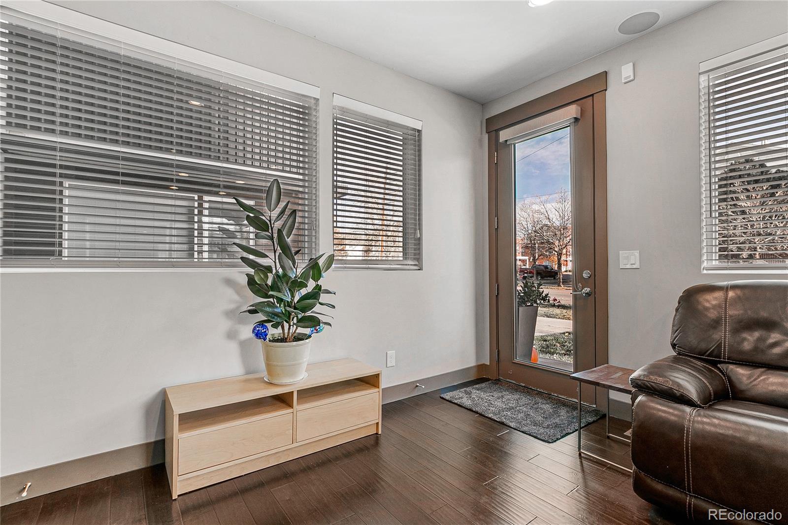 3155 Lawrence Street Denver, CO 80205 - Photo 9 of 37