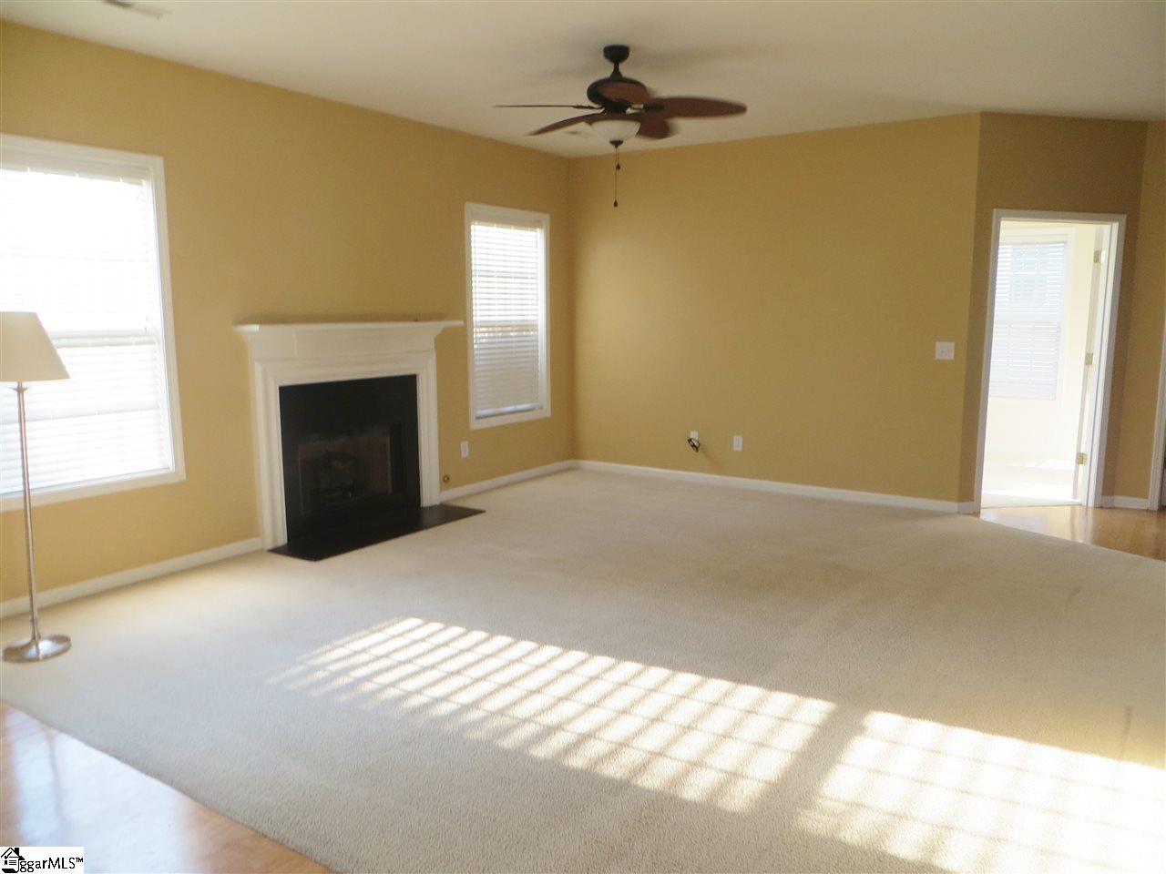 208 Ackerman Court Greenville, SC 29607 - Photo 5 of 33 Gallery Image 5