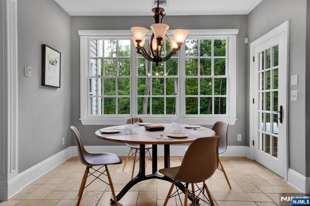 222 Deep Brook Road Wyckoff, NJ 07481 - Photo 12 of 50
