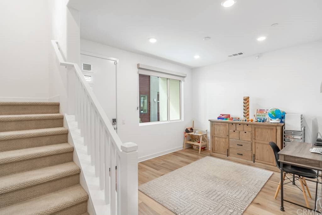 333 Lodestar Tustin, CA 92782 - Photo 18 of 50