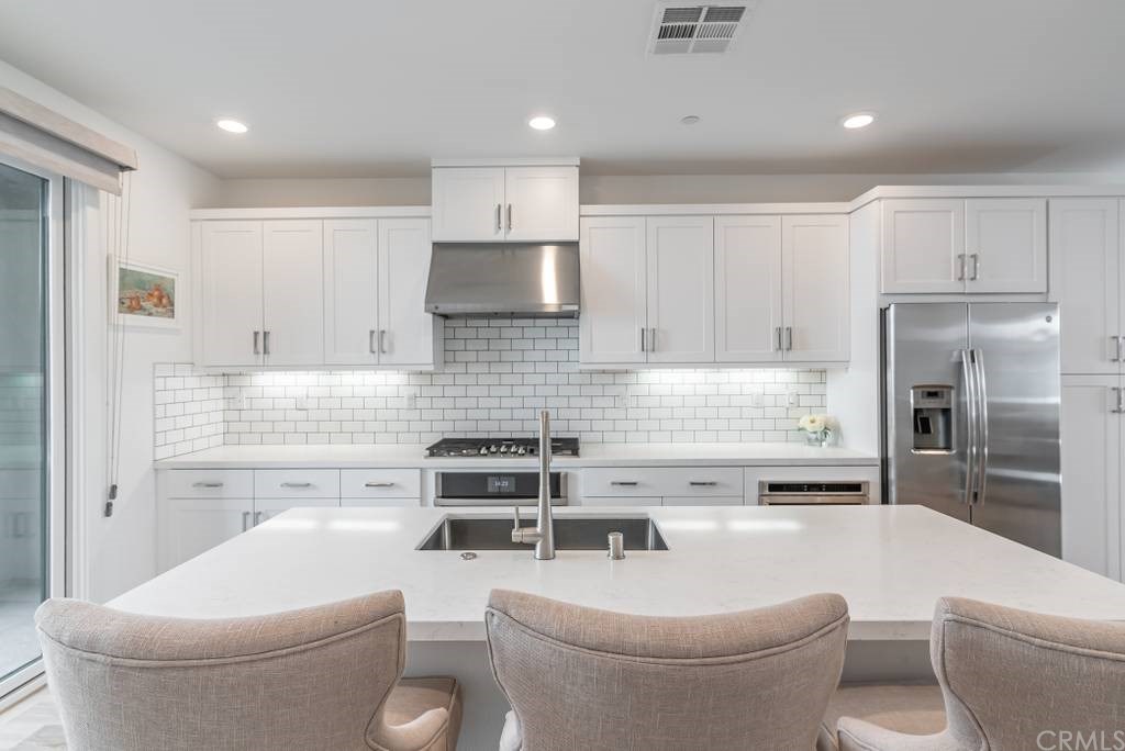 333 Lodestar Tustin, CA 92782 - Photo 6 of 50