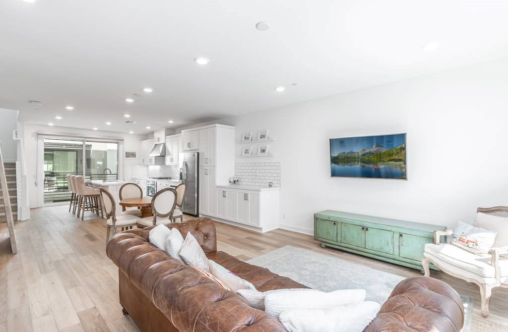 333 Lodestar Tustin, CA 92782 - Photo 10 of 50