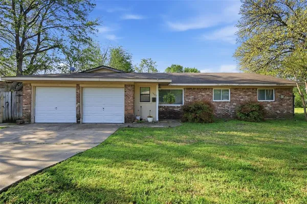 $139,999 | 1803 Sycamore Street, Commerce, TX 75428