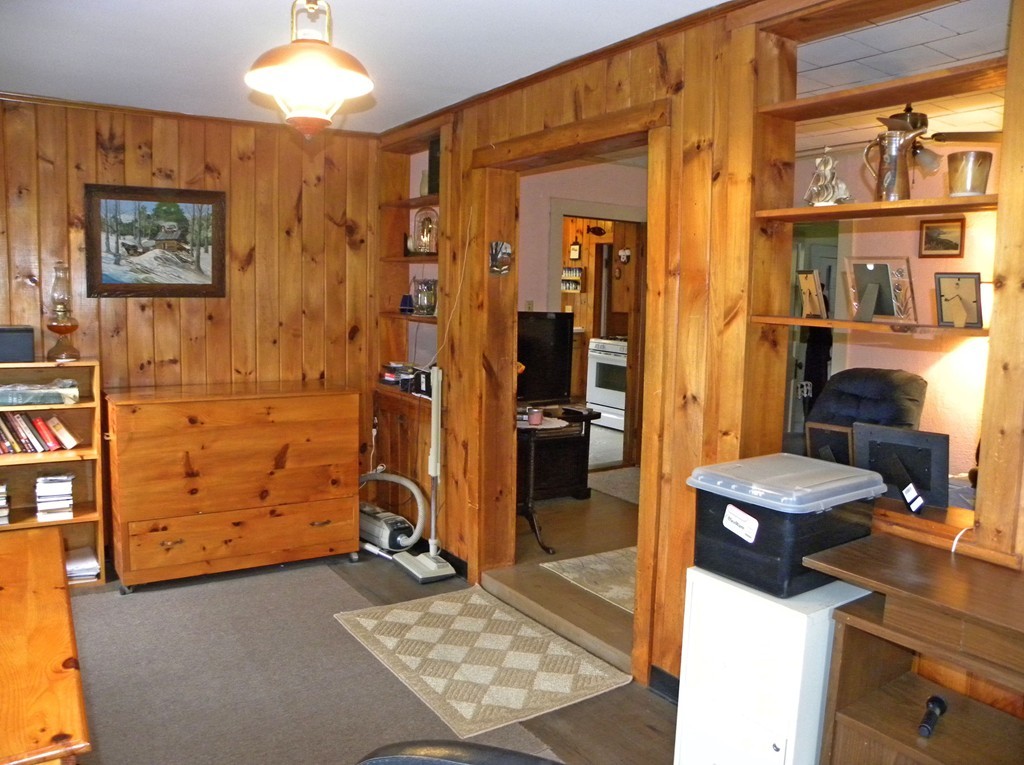 31 Thompson Road Colrain, MA 01340 - Photo 5 of 14